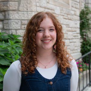 Headshot of Allison Desira.